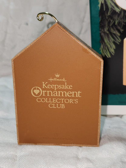 Hallmark Keepsake Collector's Club Ornament 1995 Collecting Memories Beaver