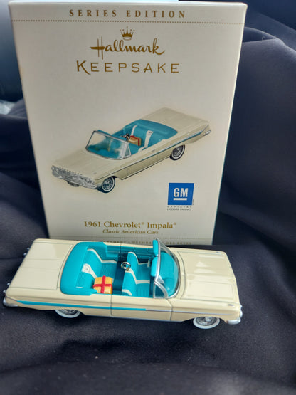Hallmark Keepsake Ornament 1961 Chevrolet Impala Convertible Die Cast Metal 2006