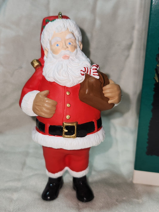 Vintage Hallmark Keepsake Christmas collector's Club Membership Ornament 1996 Santa