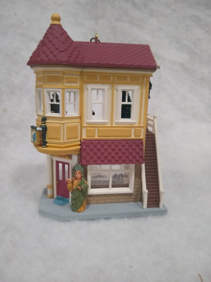 Neighborhood Drugstore Ornament Hallmark Nostalgic Houses and shops hh1994