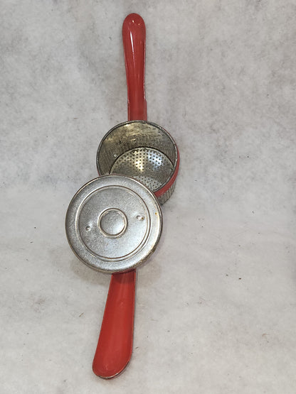 Vintage Potato Ricer Red Handle Universal No Makers Mark kit916
