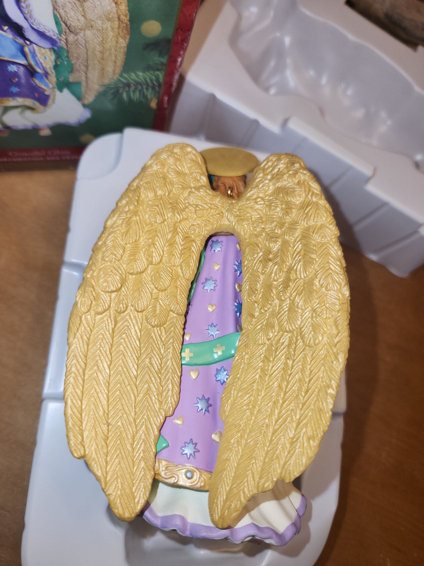 Vintage Hallmark Keepsake Ornament Graceful Glory Angel 2000