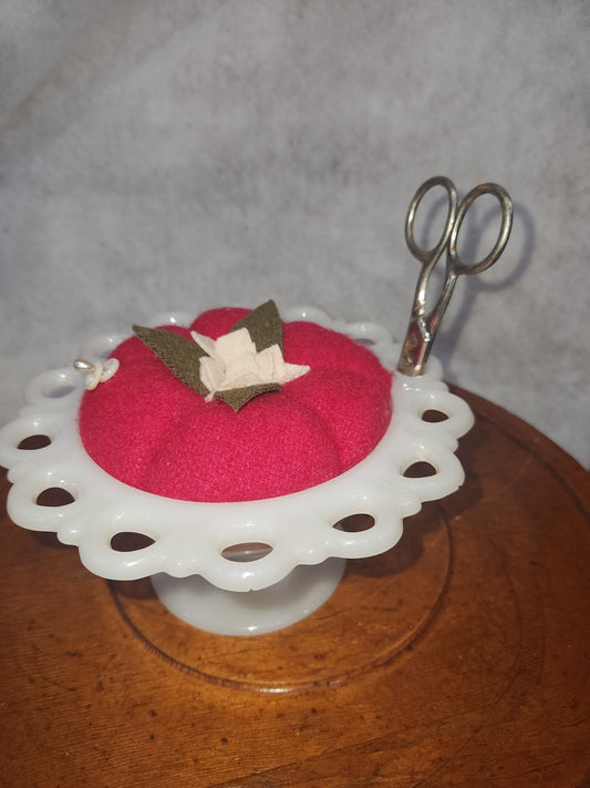 Assemblage Vintage Anchor Hocking Old Colony Lace Edge Milk Glass Pedestal Compote Candy asm8