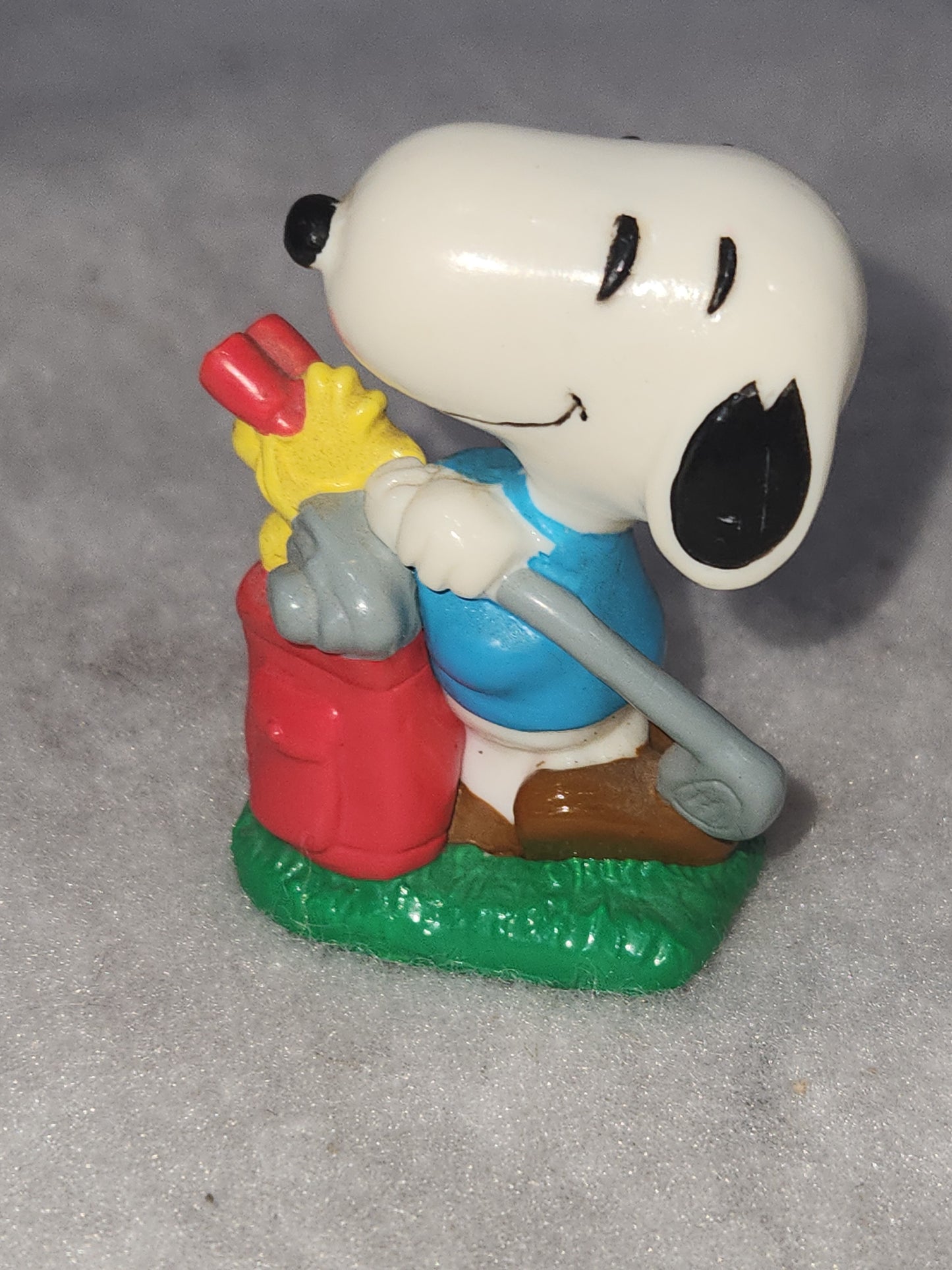 Vintage Peanuts Snoopy Woodstock Golf Golfing United Syndicate Inc. Toy11