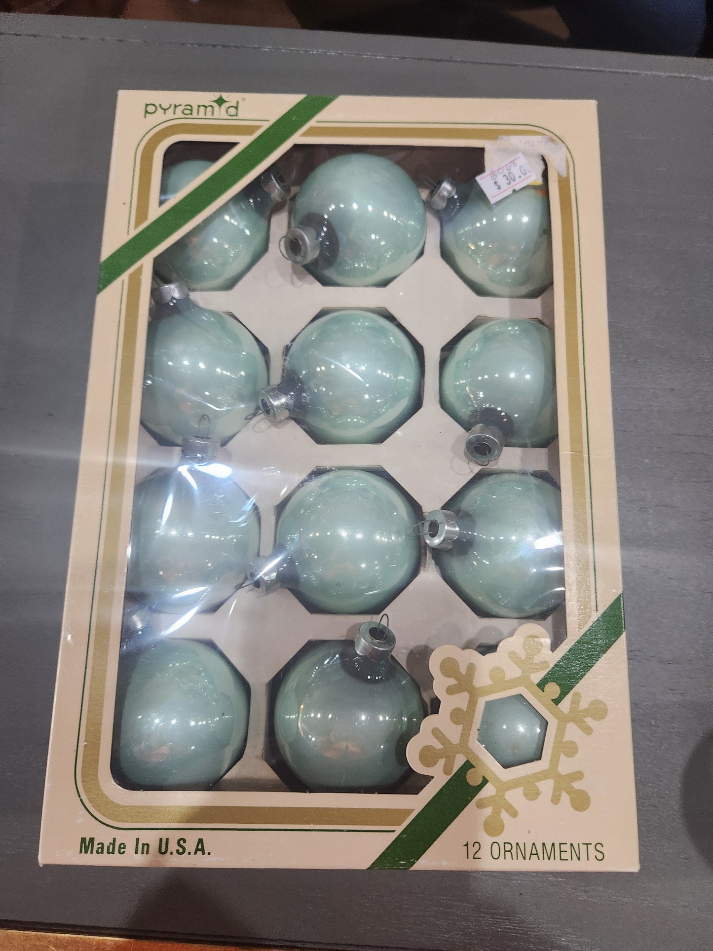 Vintage Pyramid Rauch Mint Green 2" ornaments bo68