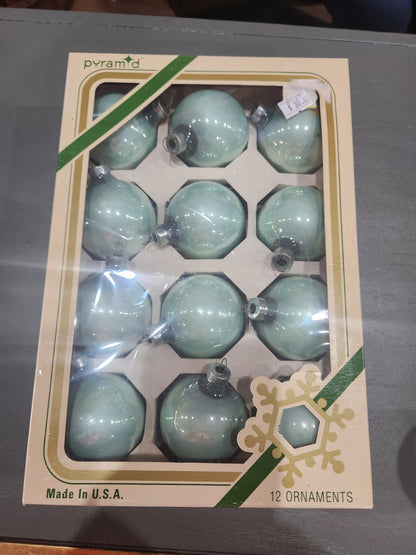 Vintage Pyramid Rauch Mint Green 2" ornaments bo68