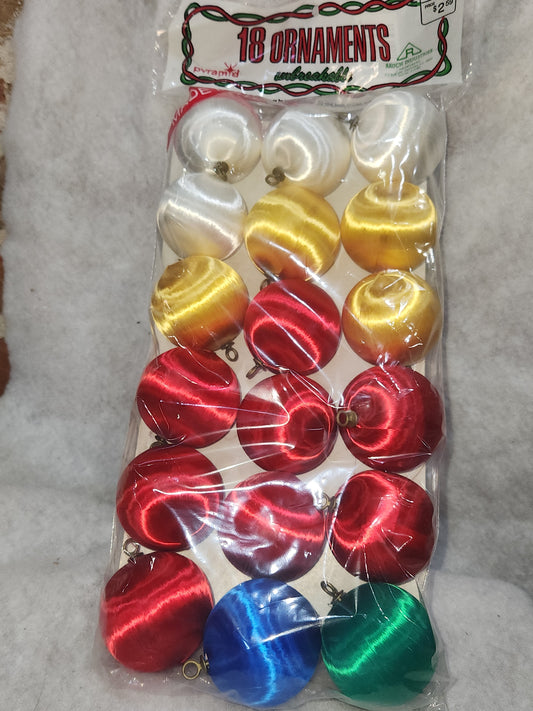 Vintage Pyramid set of 18 Satin unbreakable ornaments 2" unopened NOS bgo8