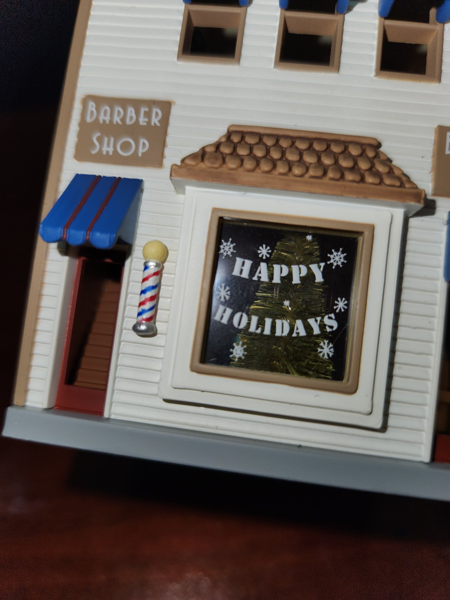 HH2004 barber and beauty shop Ornament Hallmark Nostalgic Houses