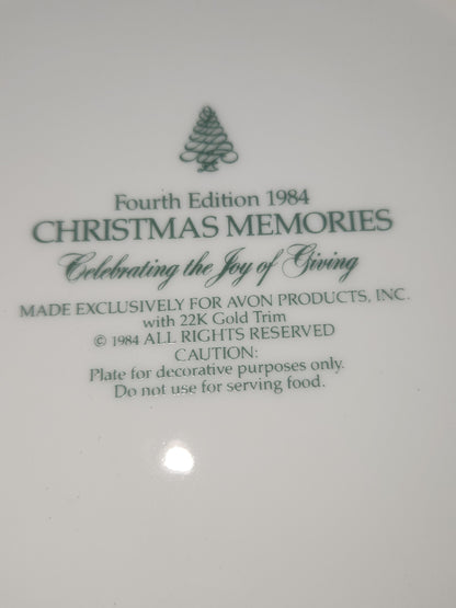 Vintage Avon Christmas 1982 Second Edition Christmas Memories Keeping the Christmas Tradition Plate 22k gold trim Original Box.