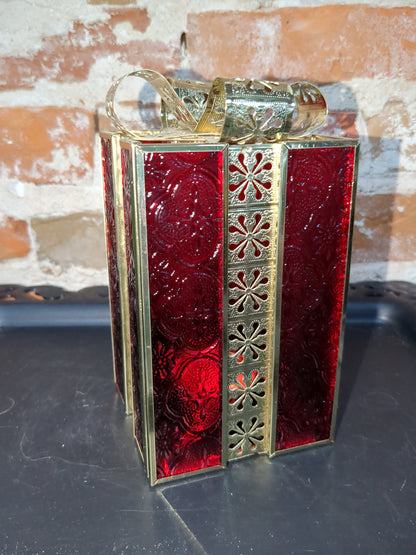 Avon Christmas Stainglass Gift Box With Flameless Tealight Red Gold has box av578
