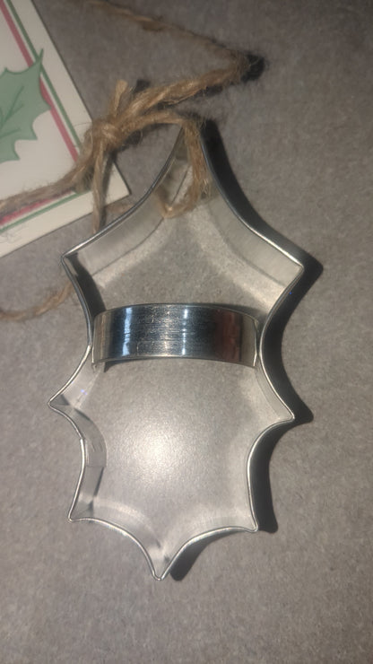 AC4 Ann Clark Holly Cookie cutter with recipe